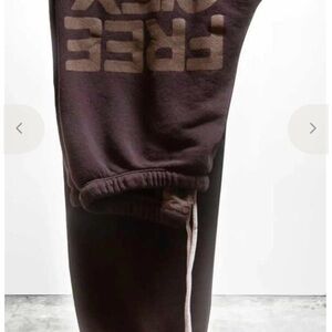 UNISEX FREECITY SUPERFLUFF LUXE OG SWEATPANT IN COCO PONY